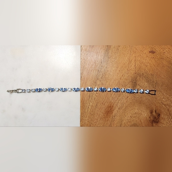 Vintage Weiss Two-tone Blue Rhinestone Bracelet Silver-Tone Mid-century 50s–60s - Picture 16 of 17